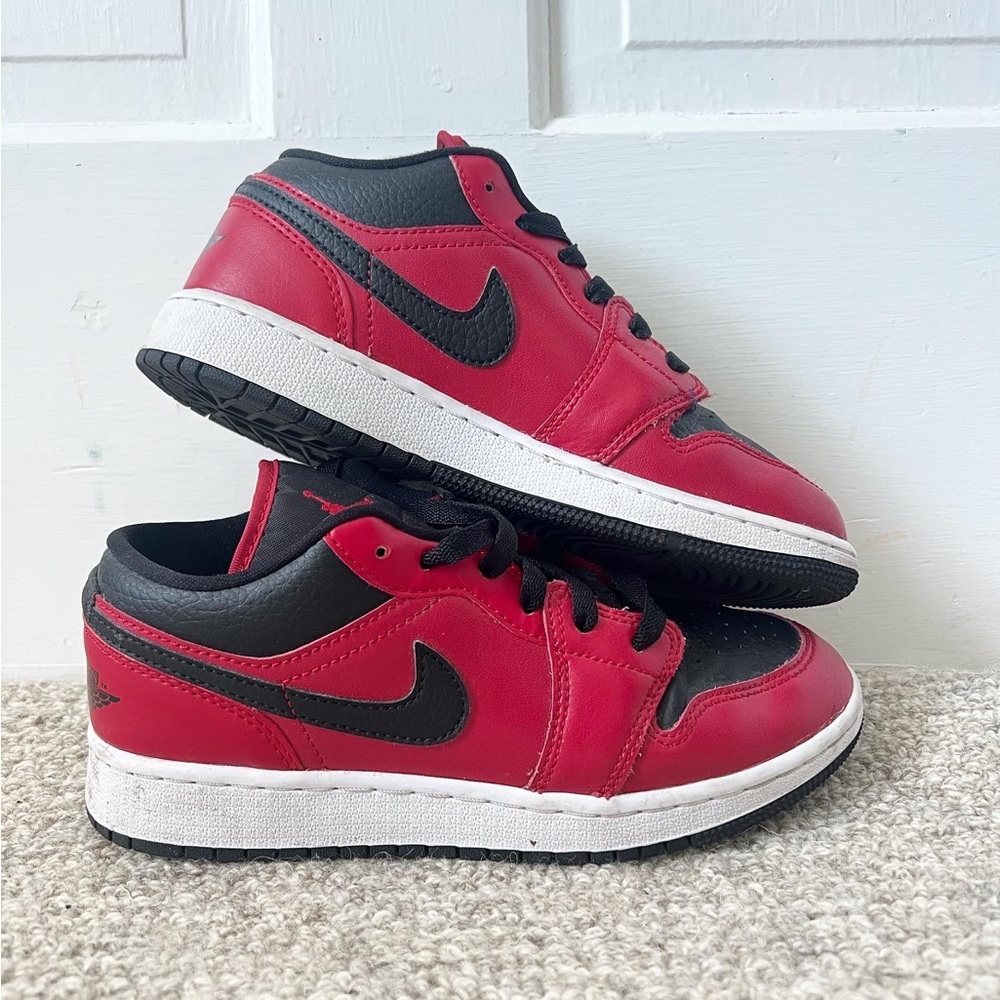 JORDAN 1